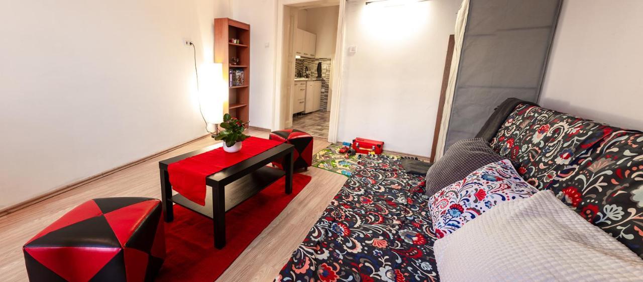 Best Neighbour Apartment Boedapest Buitenkant foto