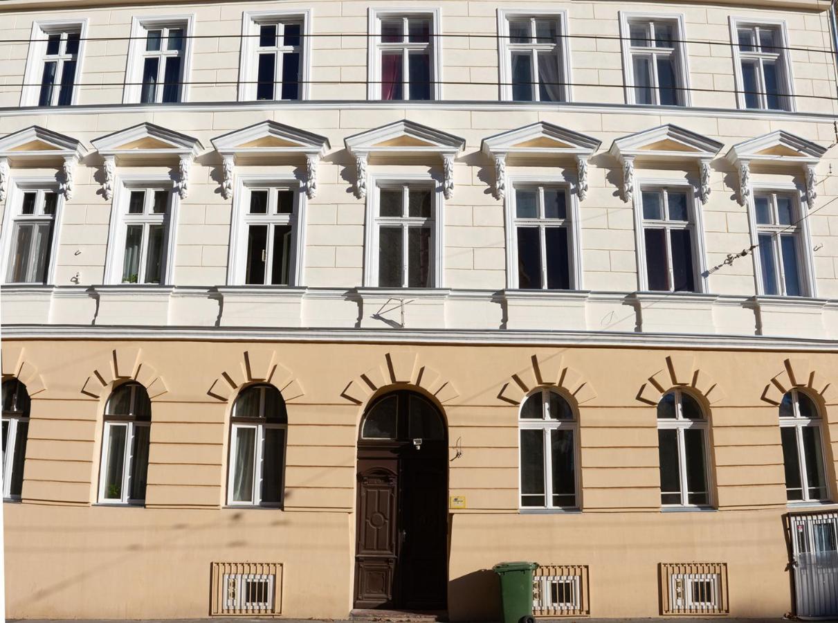 Best Neighbour Apartment Boedapest Buitenkant foto
